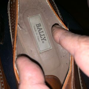 Men’s Bally Wing-Tip...size 11